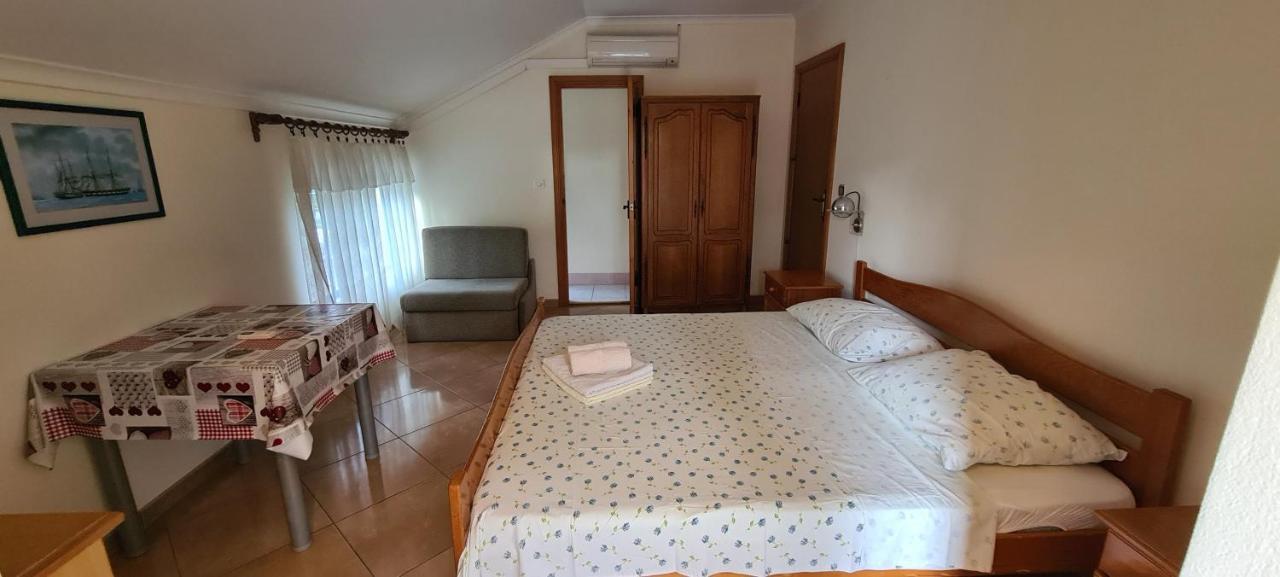 Apartments By The Sea Orebic, Peljesac - 16648 Kültér fotó